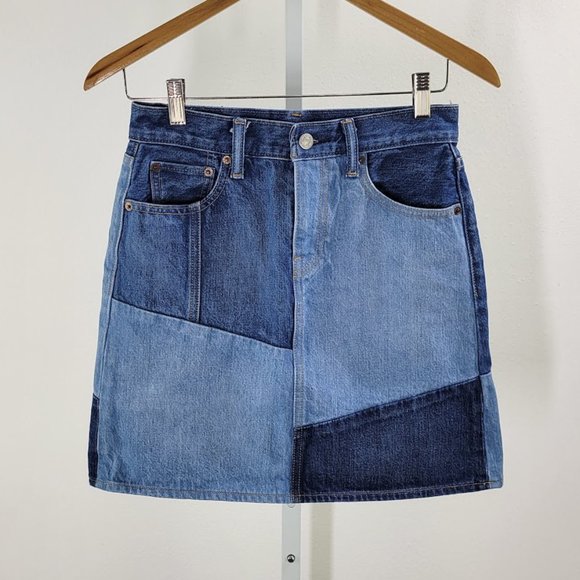 Levi's Dresses & Skirts - LEVIS Color block Denim Mini Skirt  Sz 25